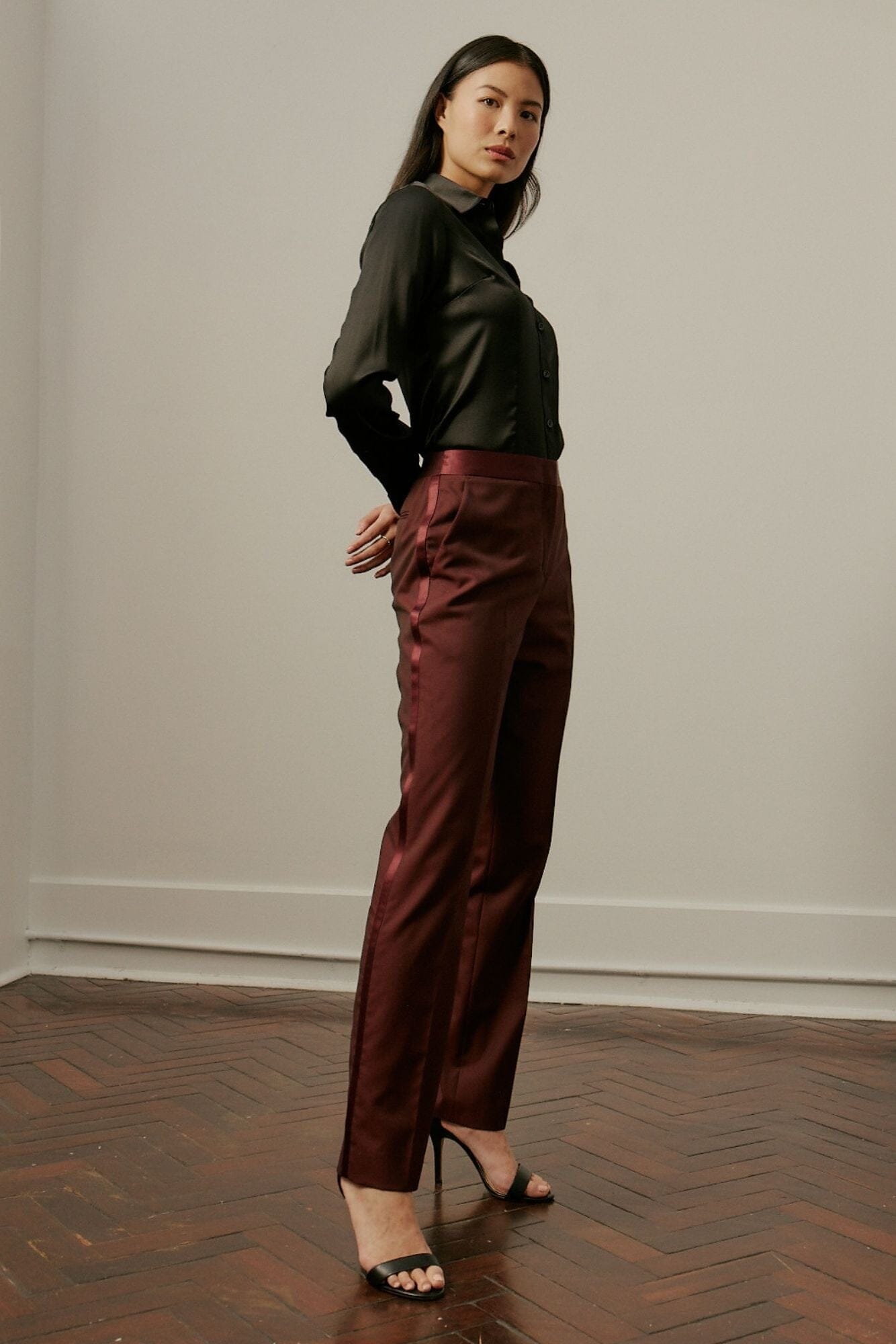 Scarlet Tuxedo - Burgundy Wool 160s