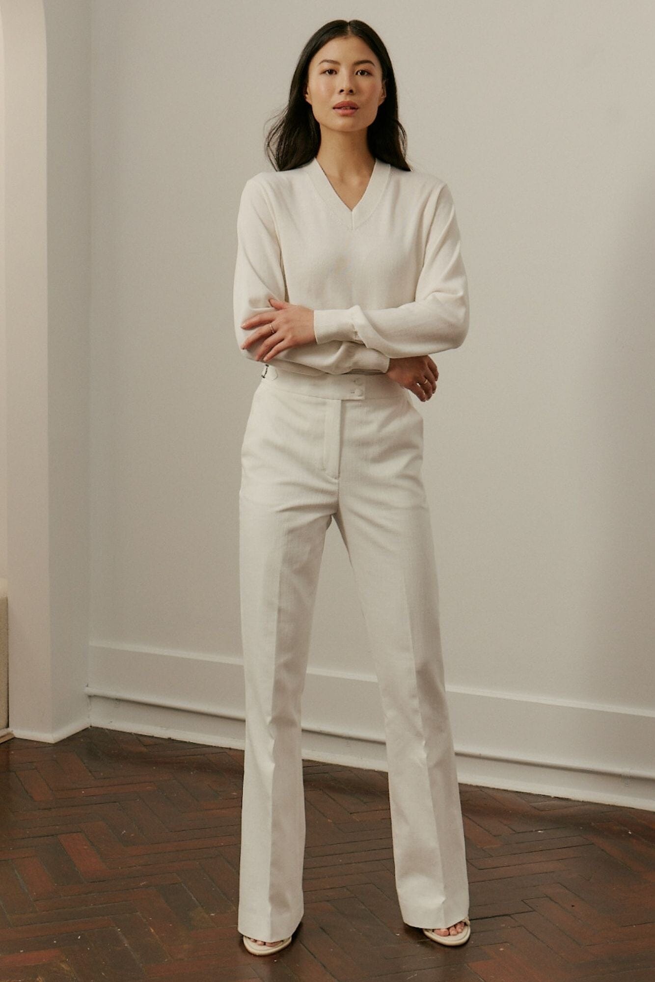 Women's V Neck Merino Wool - Off White