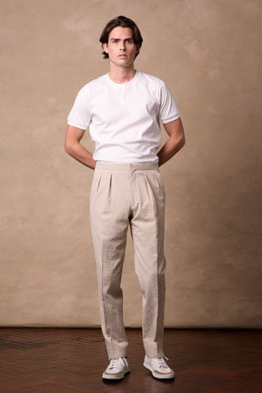 Bailey Pleated Trouser - Beige Seersucker