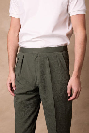 Bailey Pleated Trouser - Olive Seersucker
