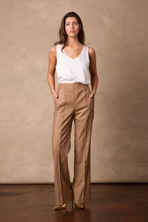 Laura Pant - Toffee