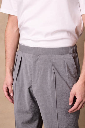 Bailey Pleated Trouser - Grey Seersucker