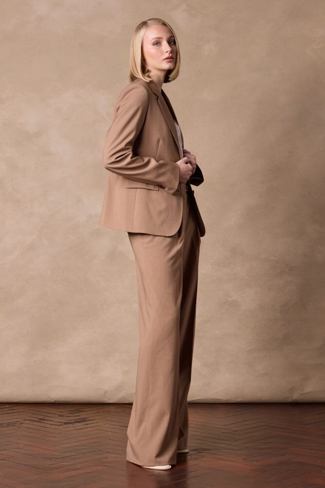 Lily/Emma Suit - Camel Wool